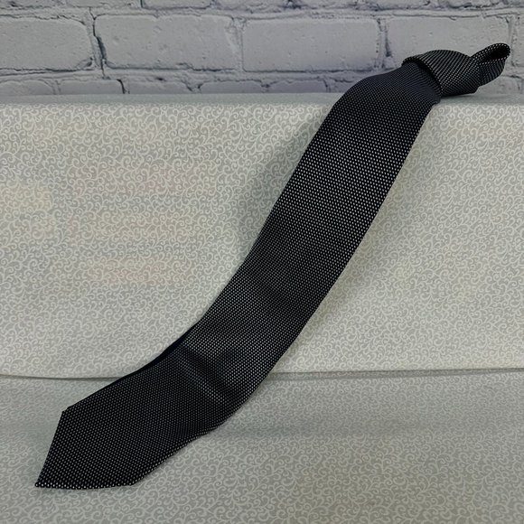 Michael Kors 100% Silk Navy/Silver Mini Dot Neck Neck Tie, 3 1/4‎ Inch Wide - Picture 1 of 9